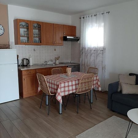 דירות פורת Apartman Mima מראה חיצוני תמונה